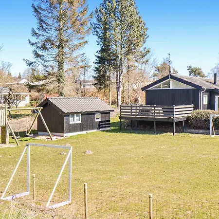 度假居 Four-bedroom In *